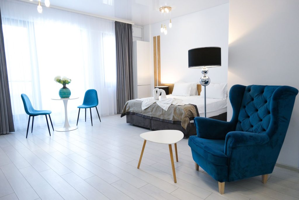 Building Stefan Apart hotel Garsoniera cu vedere la statiune landscape 03