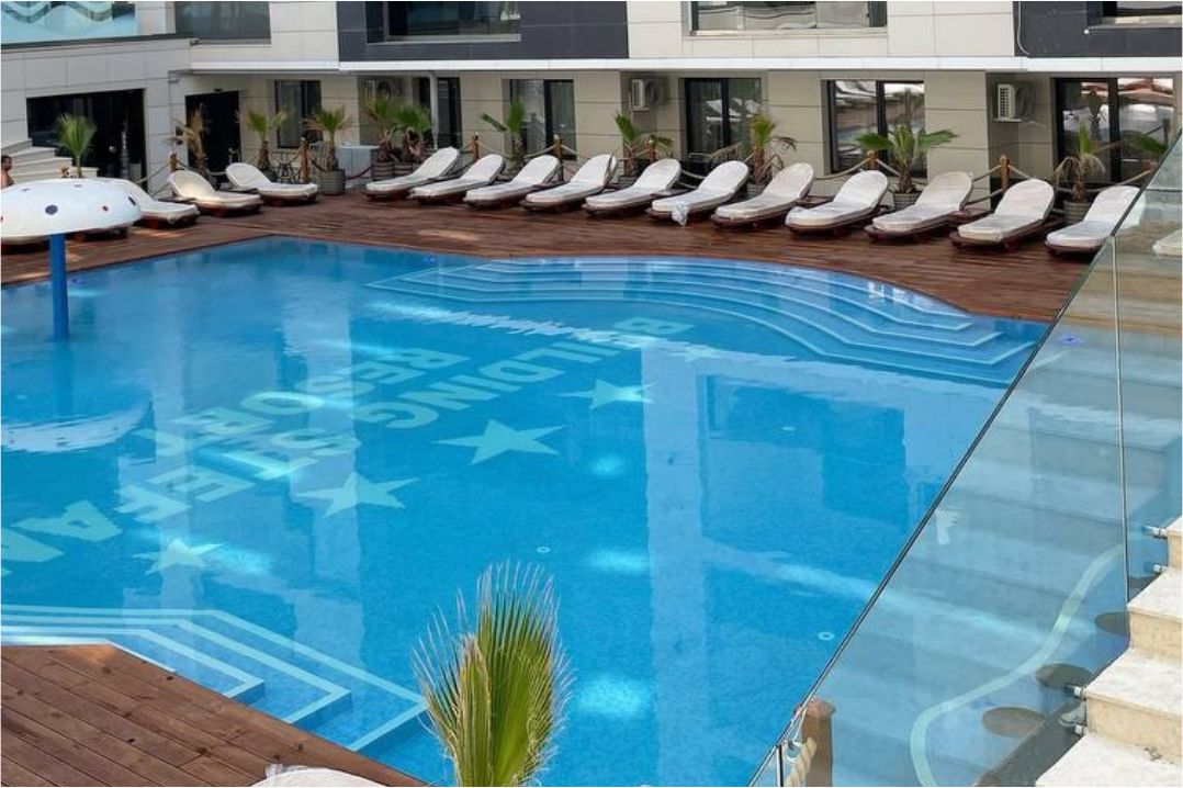 piscina mamaia 2